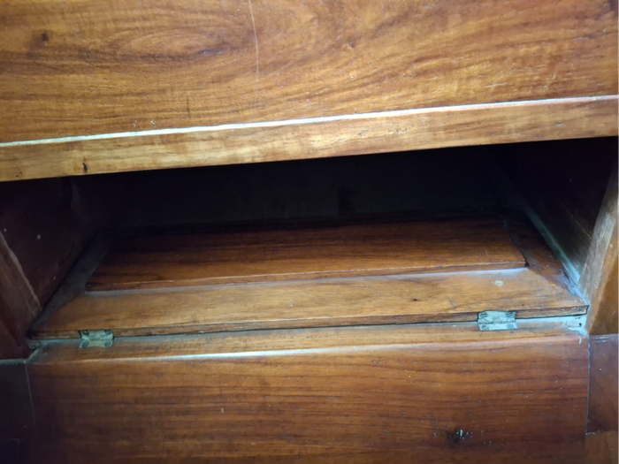 Oak flip open writing desk