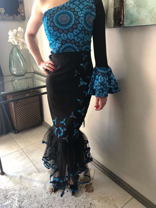 Black Mermaid Tulle & Shwe-Shwe Dress  Size Medium | Pre-Loved Elegance