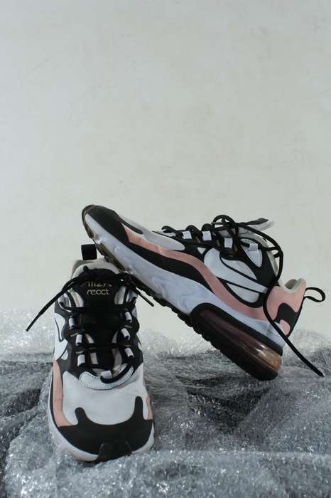 Nike Air 270 React Sneakers | UK 5 | Black/White