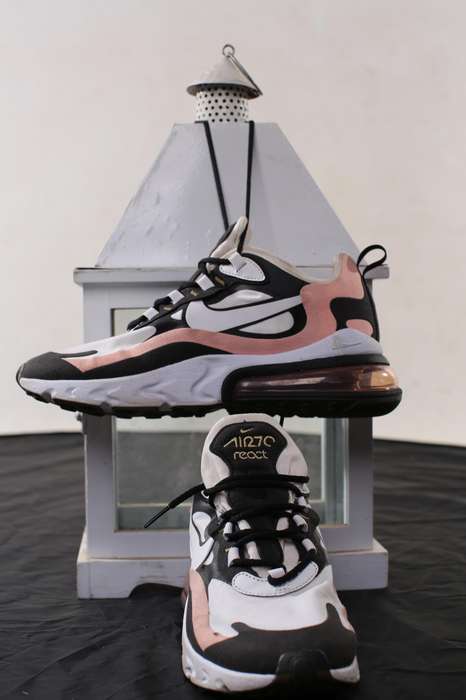 Nike Air 270 React Sneakers | UK 5 | Black/White
