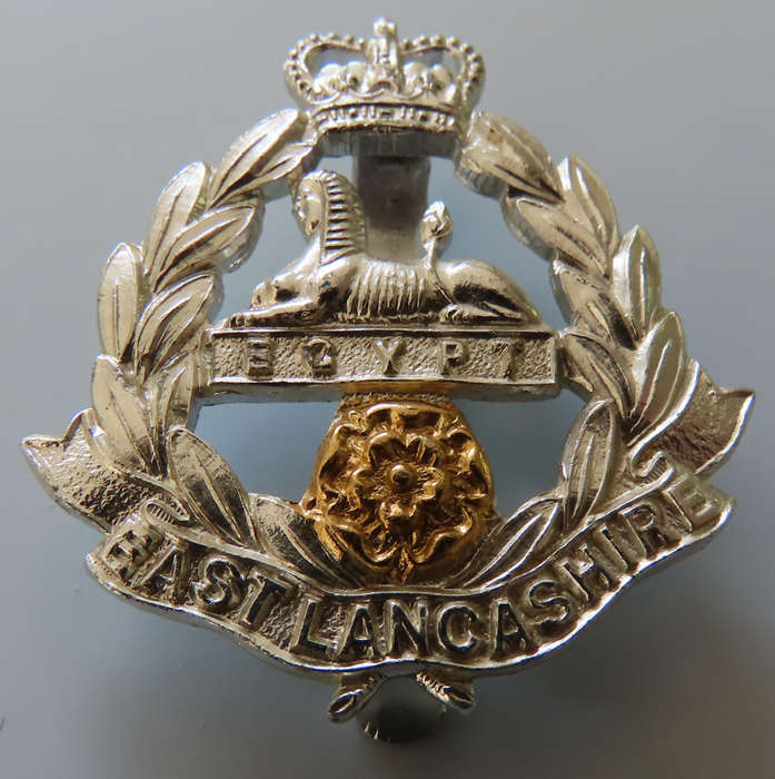 Great Britain - East Lancashire Regiment- Bi-metal Staybright Cap Badge