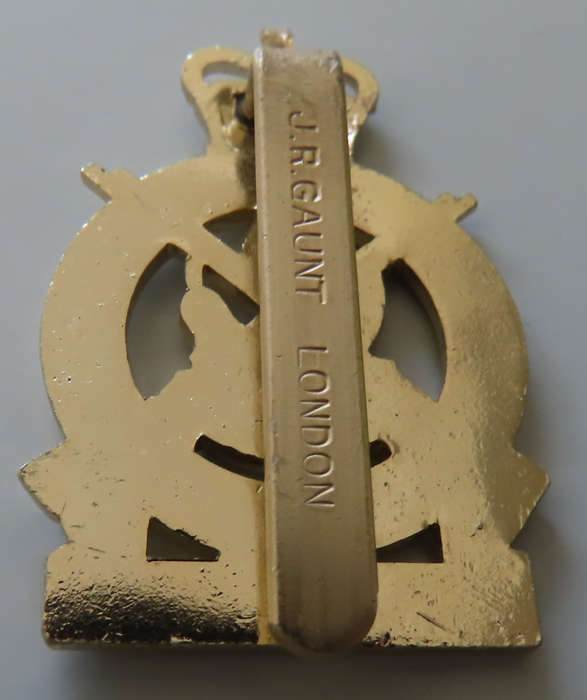 Great Britain - Kenta and County of London Yeomanry (Sharpshooters) - Bi Metal Staybrite Cap Badge