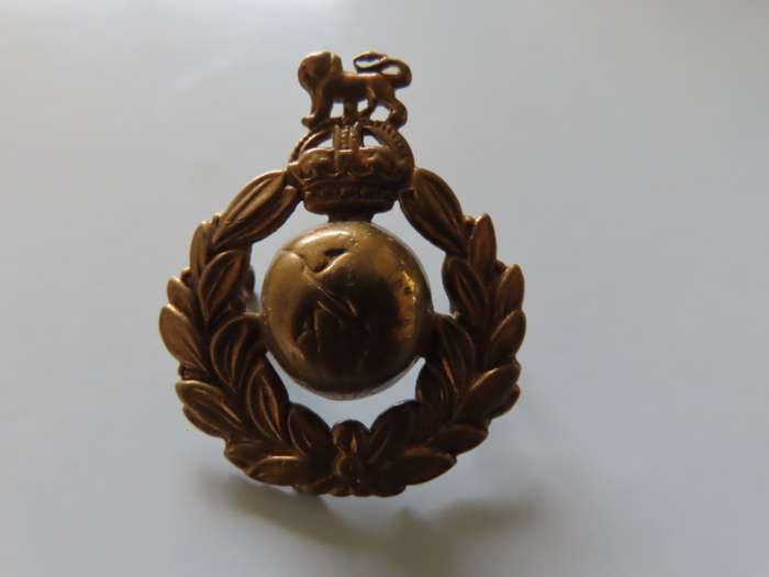 Great Britain - The Royal Marines - Cap Badge