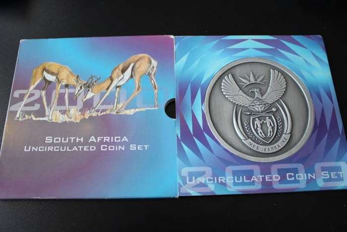 2000 Uncirculated Set, New COA