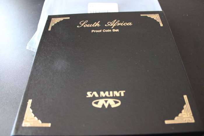 2001 Proof set