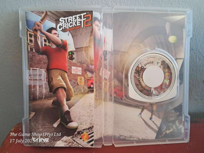 PSP STREET CRICKET CHAMPIONS 2 - CIB