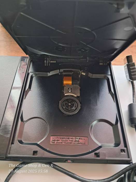 PS2 CONSOLE SCPH-7004