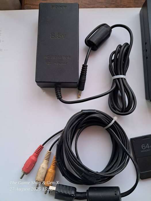 PS2 CONSOLE SCPH-7004