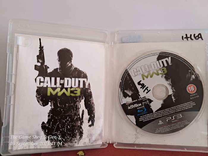 PS3 CALL OF DUTY : MODERN WARFRE 3 + MANUAL