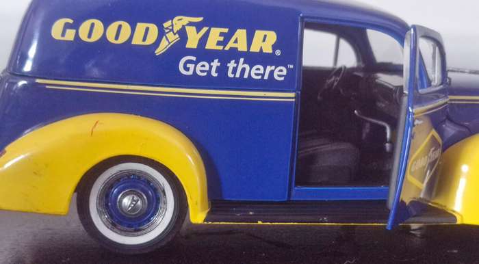Rare - LIMITED EDITION 1940 Ford Goodyear - collectors Model panel van