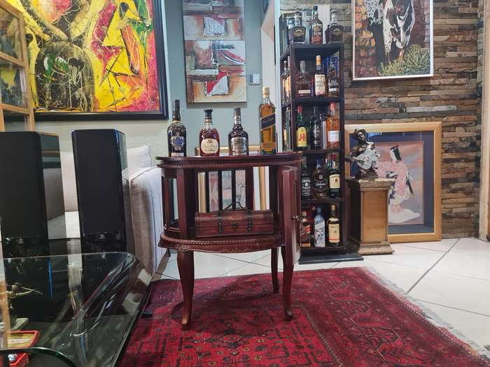 Antique Mahogany Tray Top Vitrine Table