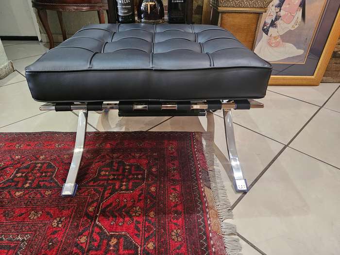 Footstool/Chair
