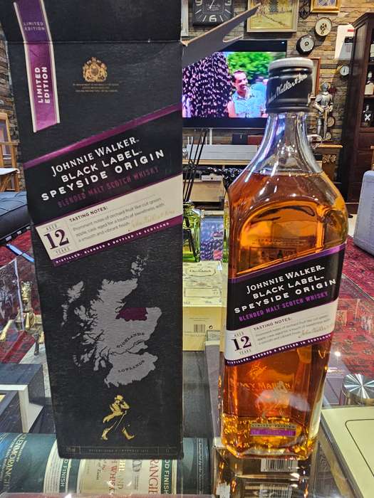 Johnnie Walker 12 Year Old Black Label Speyside Origin Blended Malt Scotch Whisky
