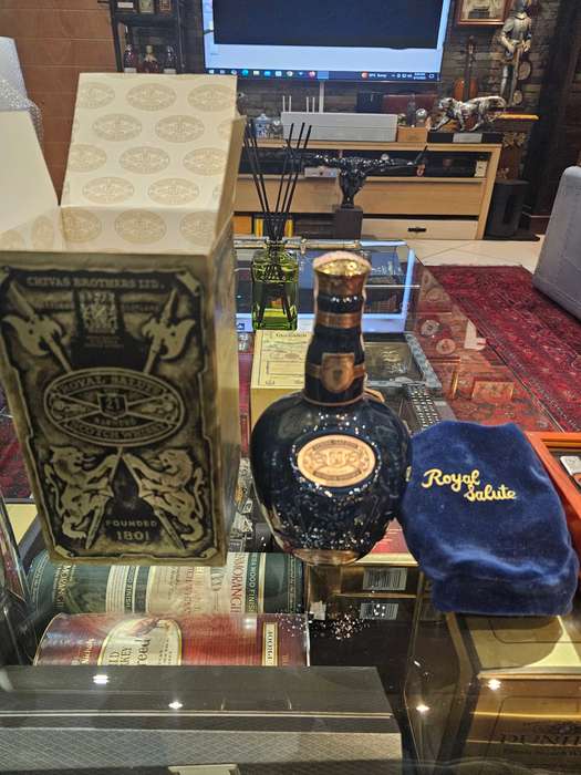 CHIVAS BROTHERS 21 YEAR OLD ROYAL SALUTE SCOTCH WHISKY - FULL AND SEALED - IN VELVET BAG WITH BOX