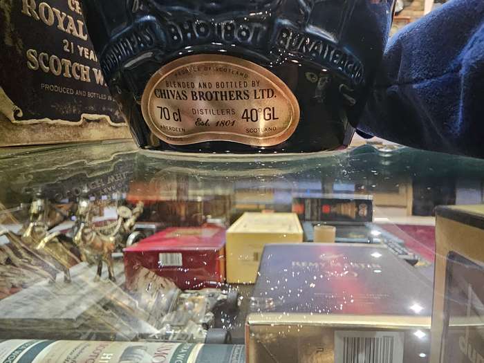 CHIVAS BROTHERS 21 YEAR OLD ROYAL SALUTE SCOTCH WHISKY - FULL AND SEALED - IN VELVET BAG WITH BOX