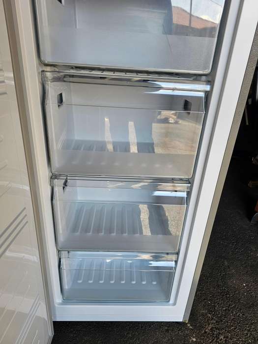 AEG Agb53011Nx Upright Freezer