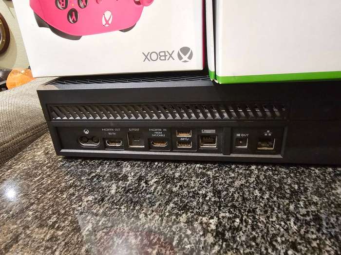 XBOX ONE 500GB Gaming Console
