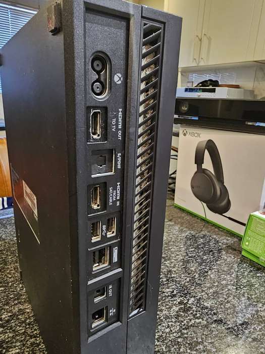 XBOX ONE 500GB Gaming Console