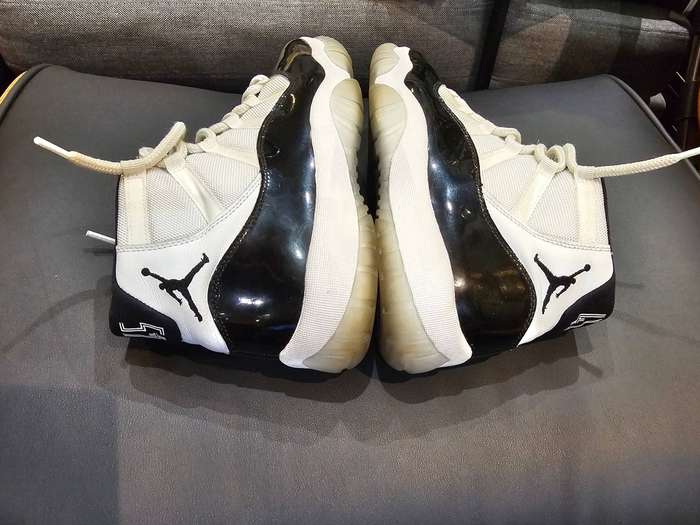 Air Jordan 11 Retro Concord