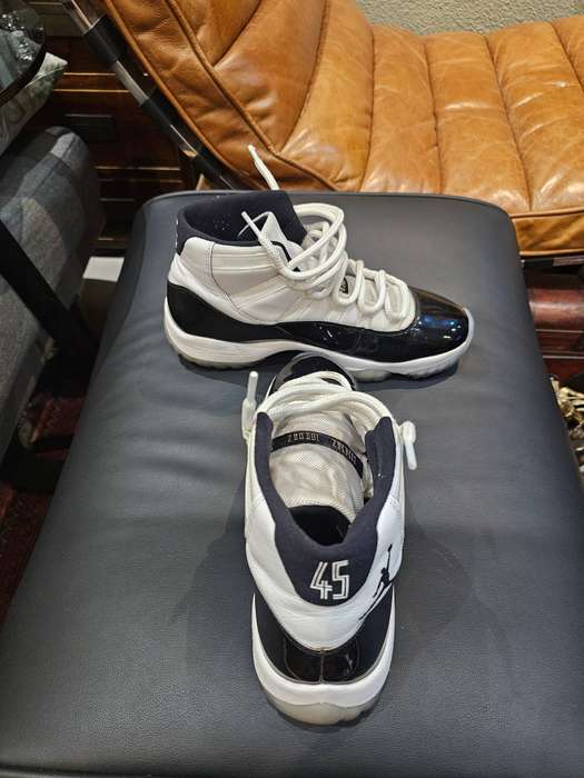 Air Jordan 11 Retro Concord