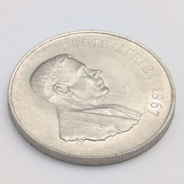 1967 South Africa R1 silver with Bubble on horn (constant variety)
