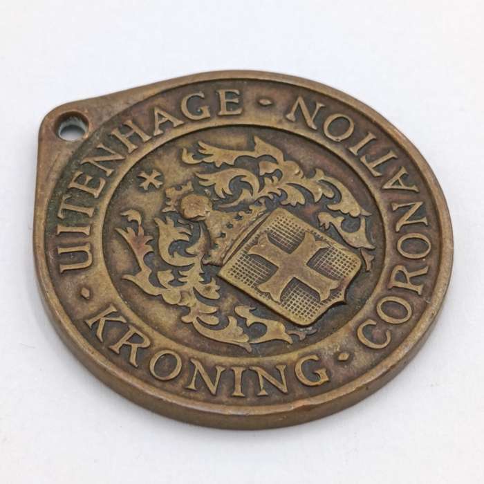 Uitenhage - Coronation of Queen Elizabeth 2 medallion