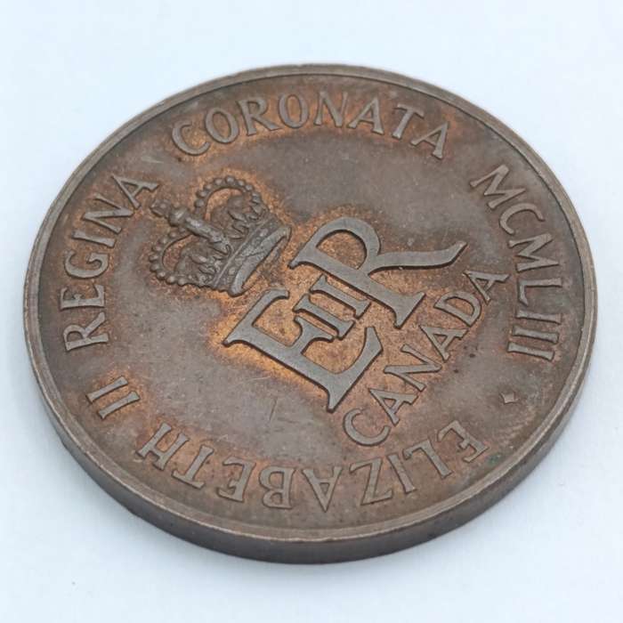Canadian Elizabeth 2 coronation medal - Excellent condition