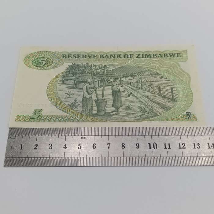 Zimbabwe $5 uncirculated banknote Pick 2d short neck Harare 1994