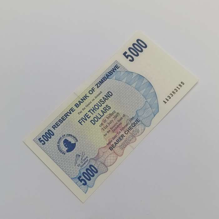 Zimbabwe $5000 Bearer cheques issued 1 Feb 2007 2 uncirculated notes - AA & AB