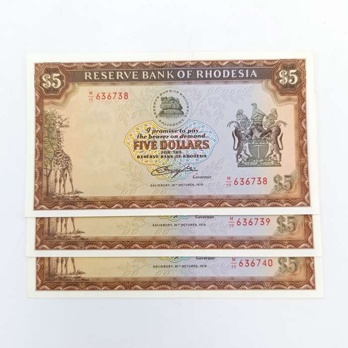 Rhodesia Five dollars banknotes 20 October 1978 lot of 3 uncirculated notes with consecutive numbers