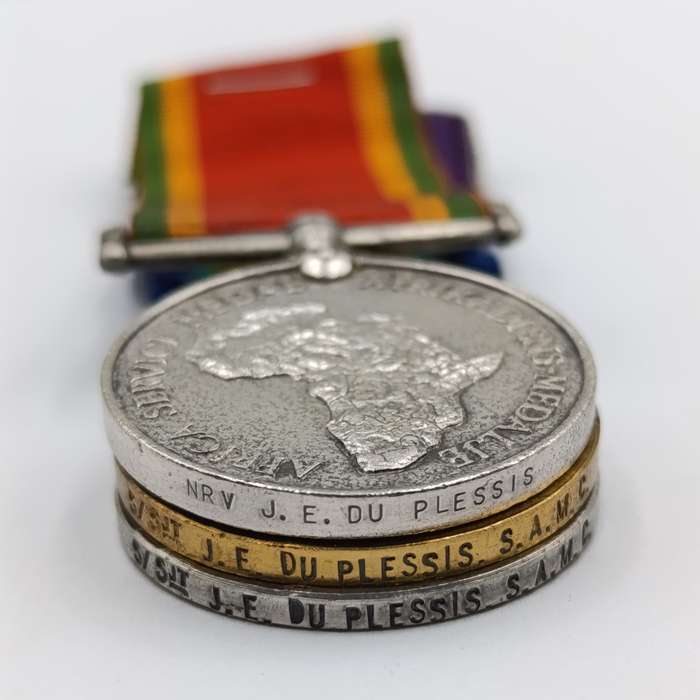 WW1 / WW2 Mentioned in despatches medal group issued to staff sergeant J.E du Plessis