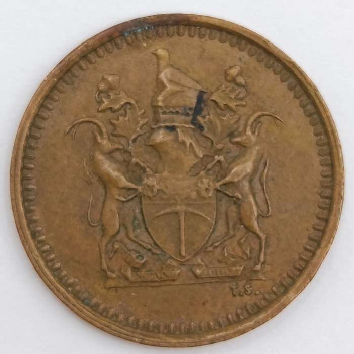 Error coin - 1975 Rhodesia 1/2 cent with die crack on "5" of date