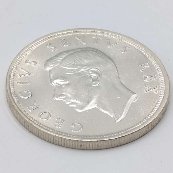 1947-1964 South African silver crown set in case - 1959 and 1962 in top condition