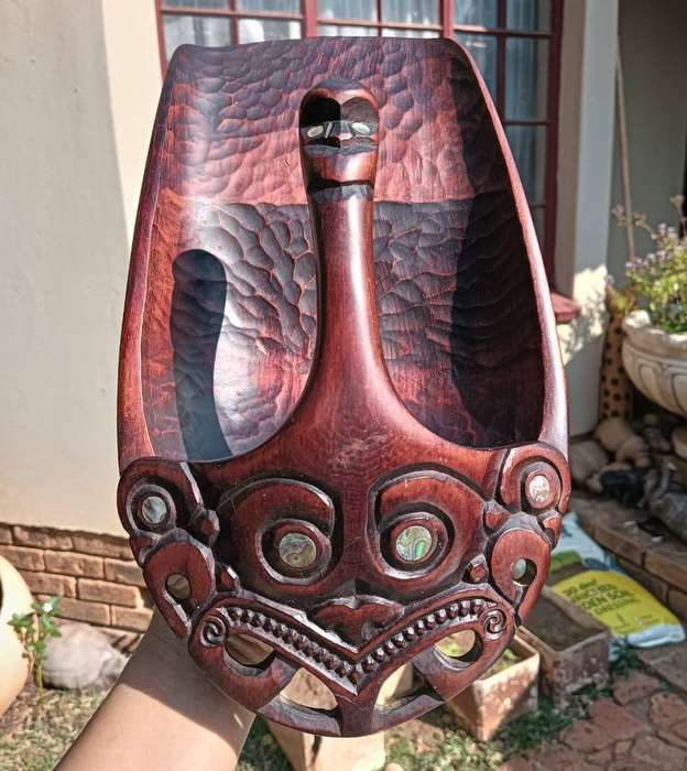 Fine Maori Wooden Canoe Bailer (Tiheru, Tata, Ta Wai) with Paua Shell Eyes