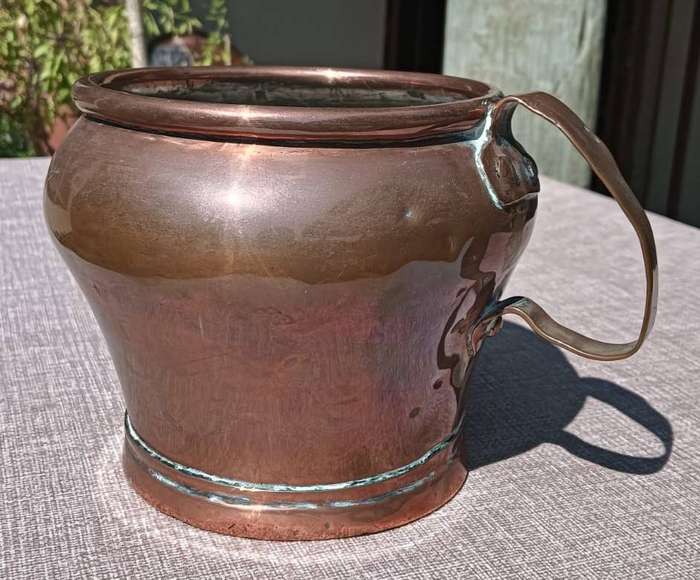 Antique Handheld Copper Jug with Riveted Handle 14cm High Weight 940g