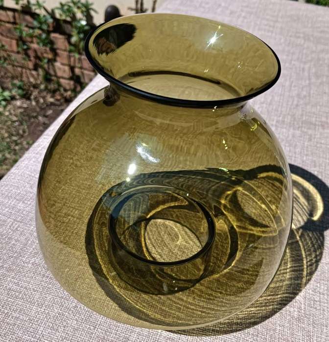 Riihimaki Apollo Green Glass Hurricane Lamp Candle Holder c1970-1976 Design Nanny Still (1929-2009)