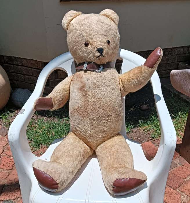 Vintage 1950-1970 SA Made Pale Brown Ark Teddy Bear 85cm High with Faux Leather Paws