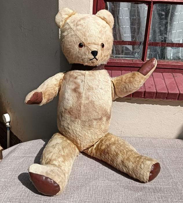 Vintage 1950-1970 SA Made Pale Brown Ark Teddy Bear 85cm High with Faux Leather Paws