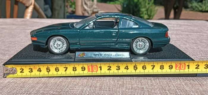 Superior BMW 850i 1989 Dark Green 2-Door Coupe Diecast Model Mounted Scale 1:24
