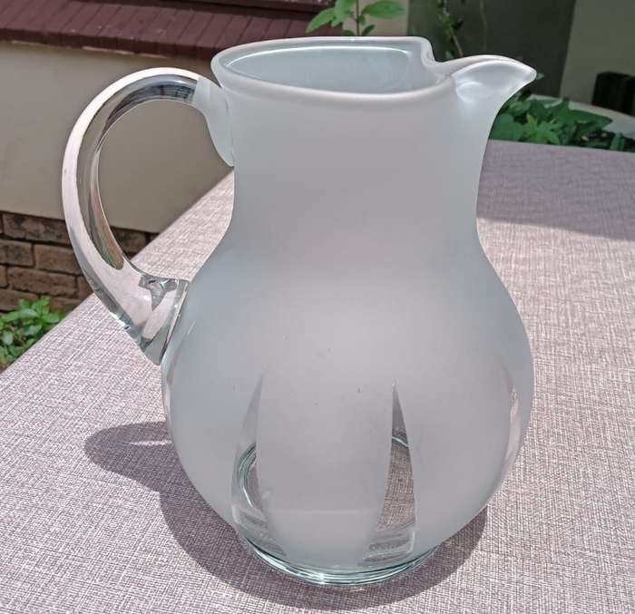 Standout Frosted and Clear Glass Jug  Possibly Baccarat  Large 20cm High
