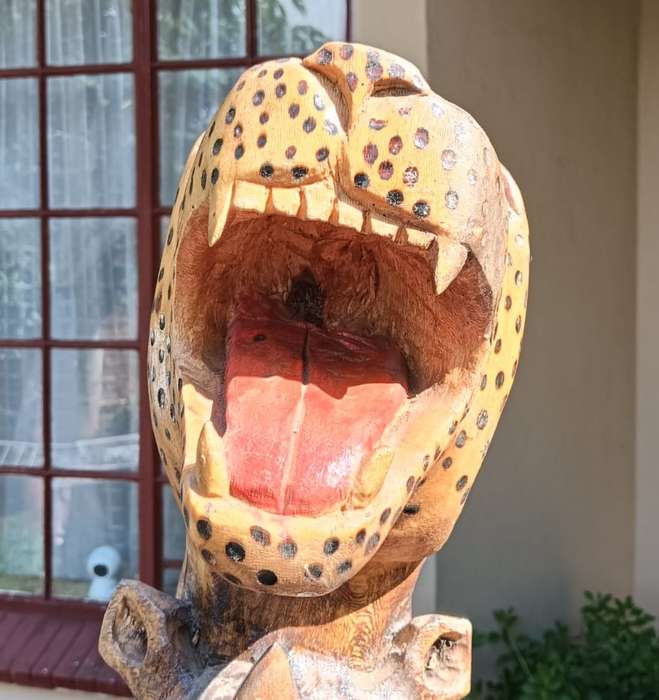 AWESOME BIG FIVE HAND CARVED WOODEN TOTEM POLE 89CM HIGH WITH LEOPARD, RHINO, LION, BUFFALO AND ELEP