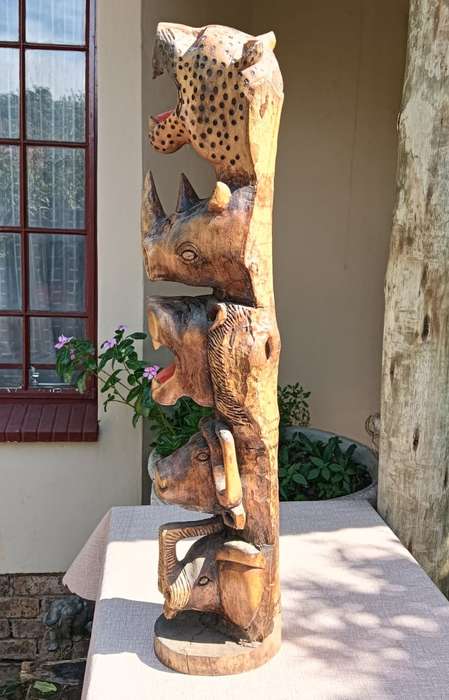 AWESOME BIG FIVE HAND CARVED WOODEN TOTEM POLE 89CM HIGH WITH LEOPARD, RHINO, LION, BUFFALO AND ELEP