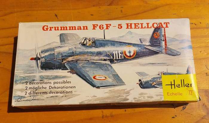 Heller France Original Issue Model Kit from 1970s of Grumman F6F-5 Hellcat Scale 1:72 Boxed
