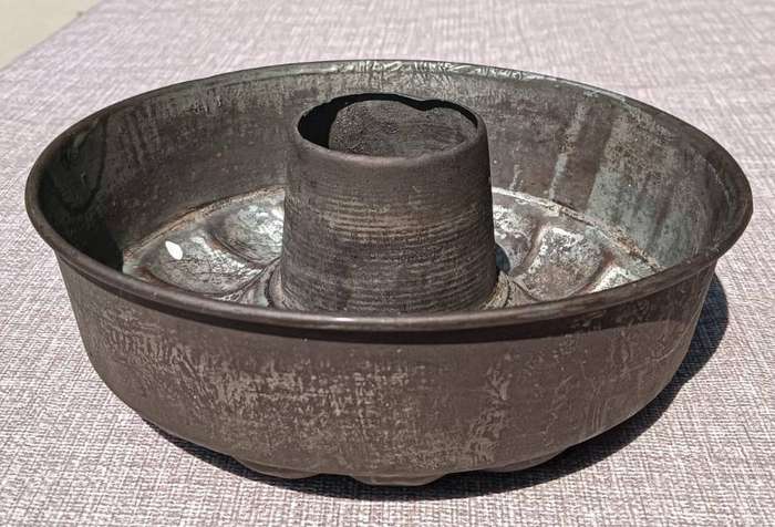 Pair of Antique Bundt Donut Shaped Cast Iron Cake Pans with Gate Marks