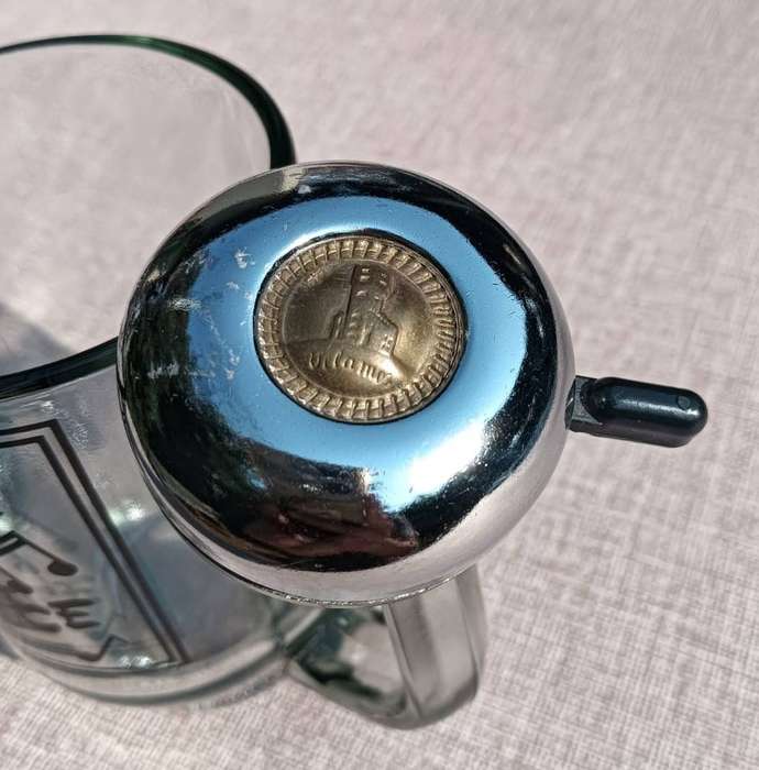 Lazy Ring for Bar Service Glass Tankard with a Velamos Bicycle Bell on Handle