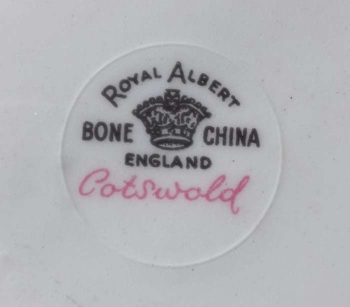 Royal Albert Gotsworld Pattern Two Handled Cake Plate Circa 1935-1940 Good Condition