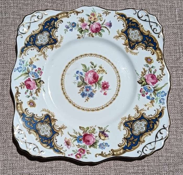 Vintage 1940s Tuscan England Bone China Windsor Blue Pattern Plate