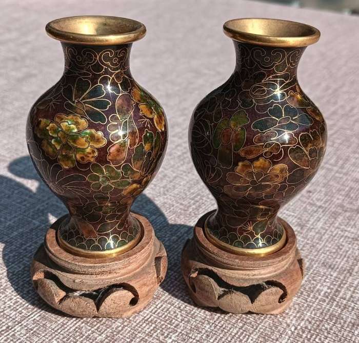 Two Chinese Cloisonne on Brass Mini Bud Vases with Flower Design In Irridescent Colours With Stands