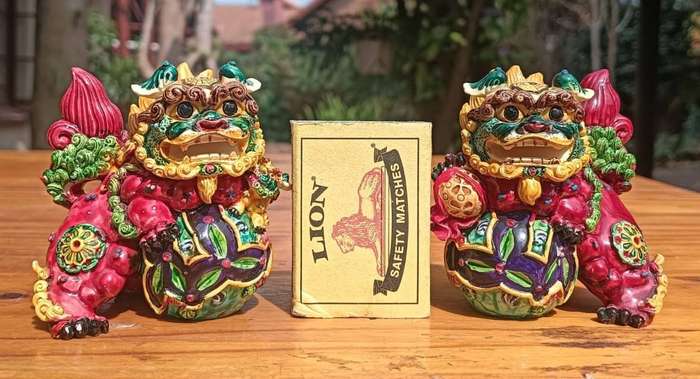 Colourful Foo Dogs Guardian Lions Resin Figurines Male and Female Set