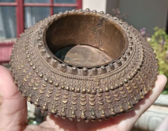 Antique Bronze Dhokra Kondh Tribal (West Bengal) Ankle Bracelet Turned Dish 11cm Wide